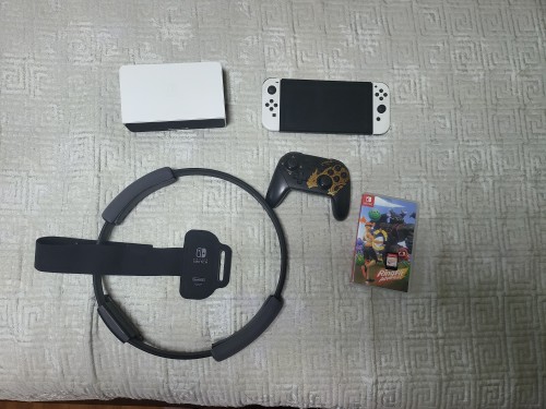 닌텐도 스위치 OLED 화이트 모델+링 피트 어드벤처+프로콘 팝니다