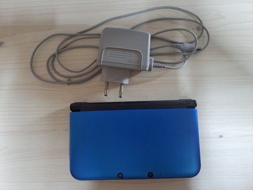 닌텐도 3ds xl 블루 본체 + 충전기